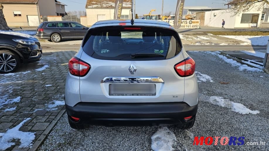 2015' Renault Captur Tce 90 photo #6