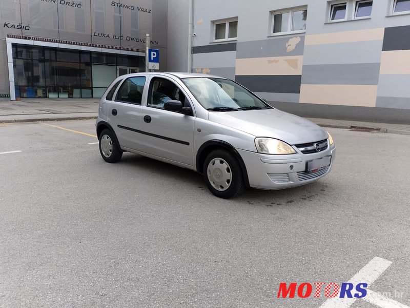 2004' Opel Corsa 1,2 16V photo #2