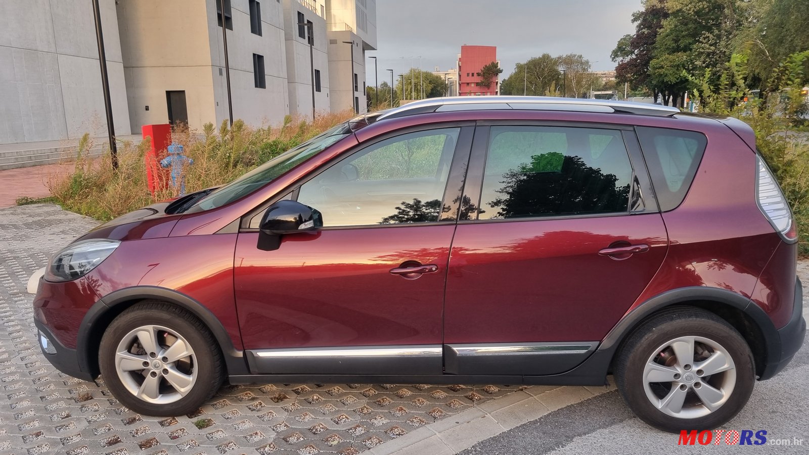 2013' Renault Scenic Xmod 1.5dCI 110ks photo #3