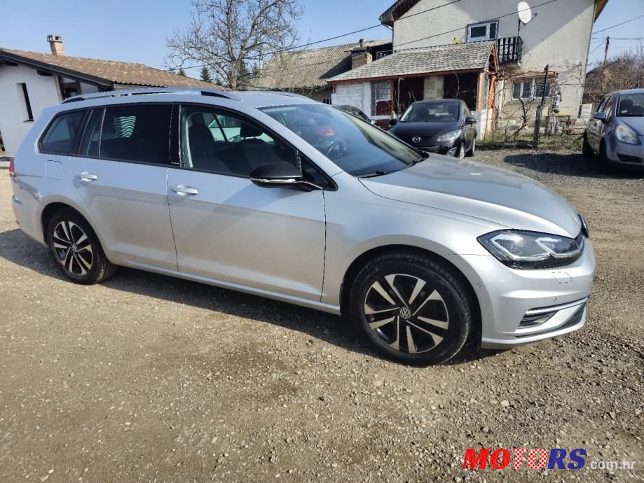 2019' Volkswagen Golf VII 1,6 Tdi photo #2