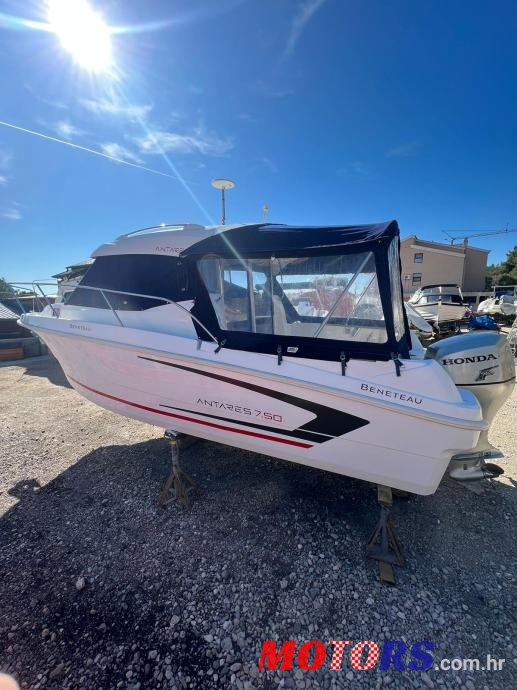 2010' Beneteau Antares 750 photo #1