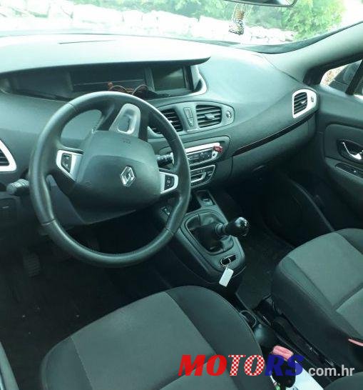 2012' Renault Scenic 1,5 Dci photo #2