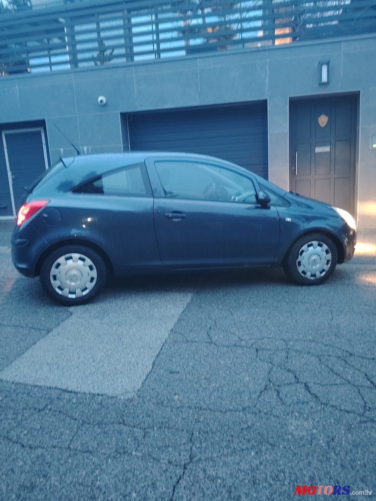 2010' Opel Corsa 1,2 16V 17 photo #3