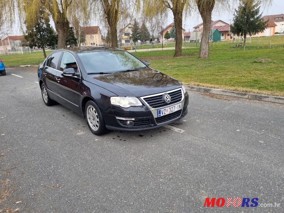 2008' Volkswagen Passat 2,0 Tdi photo #1