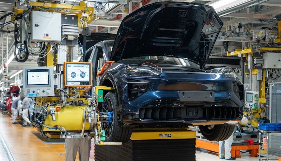 Porsche Cayenne Electric u Slovačkoj krenuo s proizvodnjom