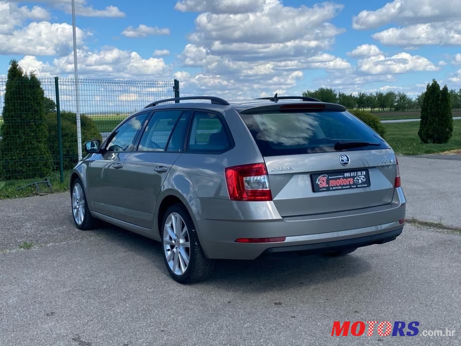 2019' Skoda Octavia Combi photo #4