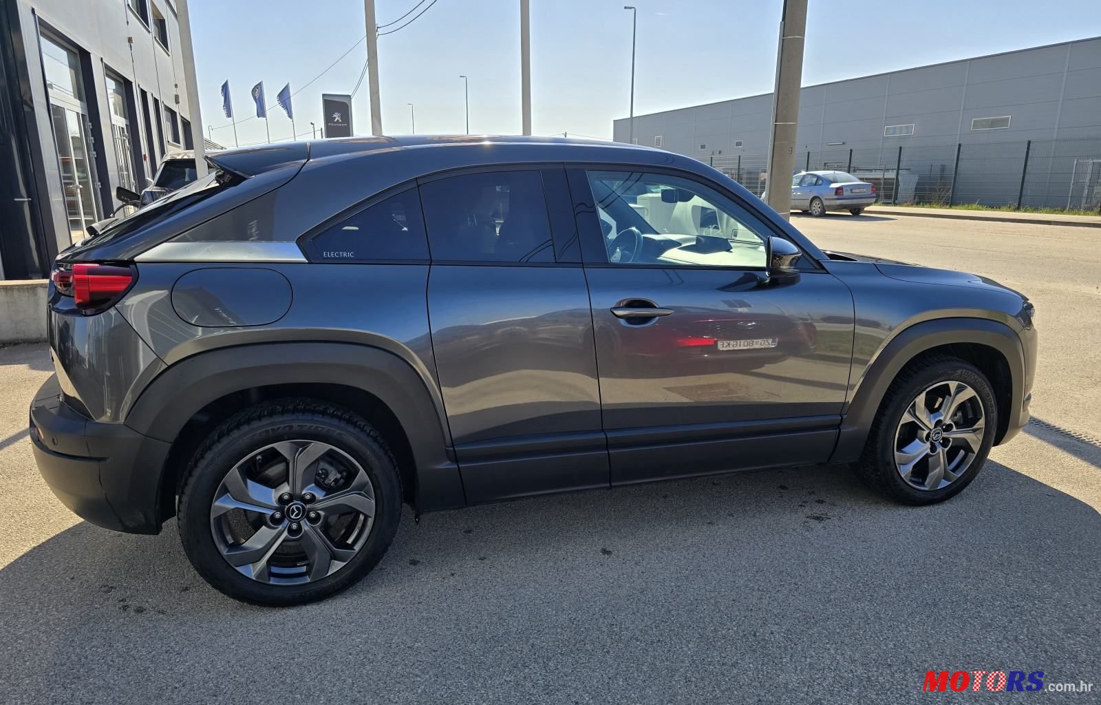 2020' Mazda MX-30 photo #6