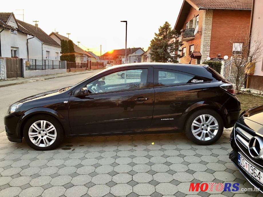 2008' Opel Astra 1,4 16V photo #1