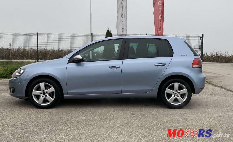 2010' Volkswagen Golf 6 1,6 Tdi photo #1
