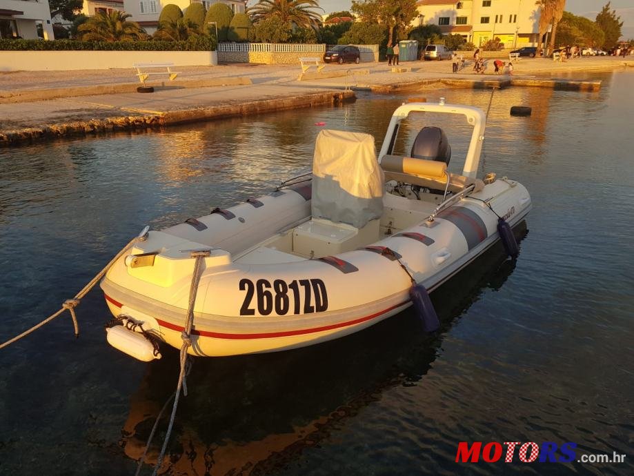 2013' Barracuda 470 photo #1