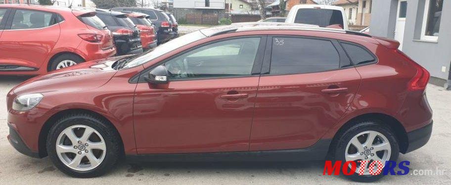 2014' Volvo V40 Cross Country 1.6 D photo #1