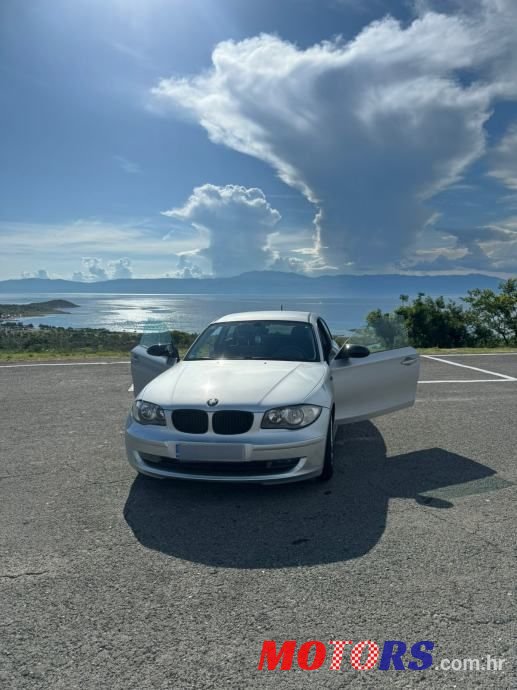 2008' BMW Serija 1 118D photo #1