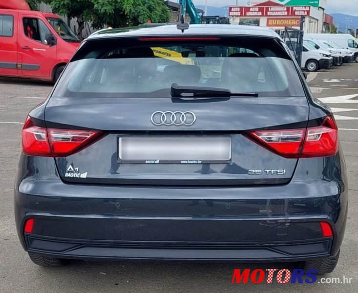 2019' Audi A1 Sportback photo #6