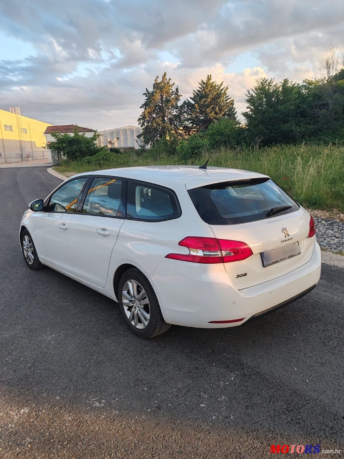 2014' Peugeot 308 Sw photo #4