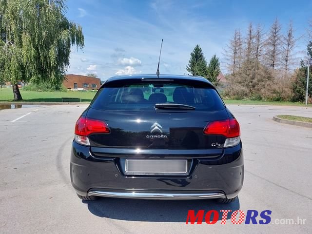2017' Citroen C4 photo #5