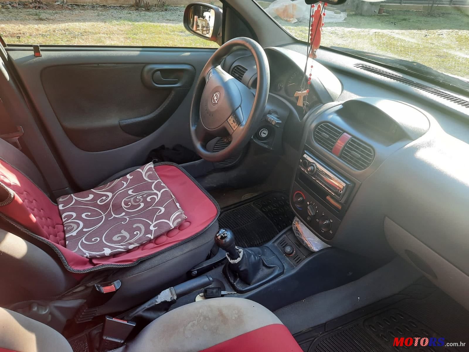 2001' Opel Corsa 1,2 16V photo #5