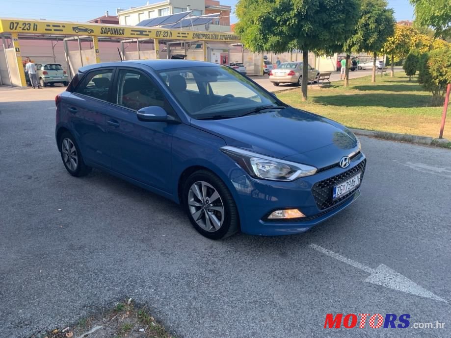 2017' Hyundai i20 photo #3