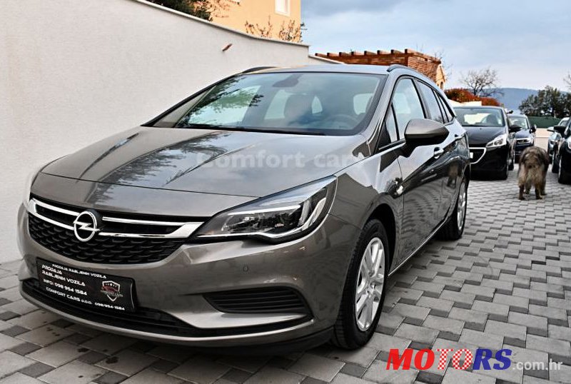 2016' Opel Astra 1,6 Cdti photo #1