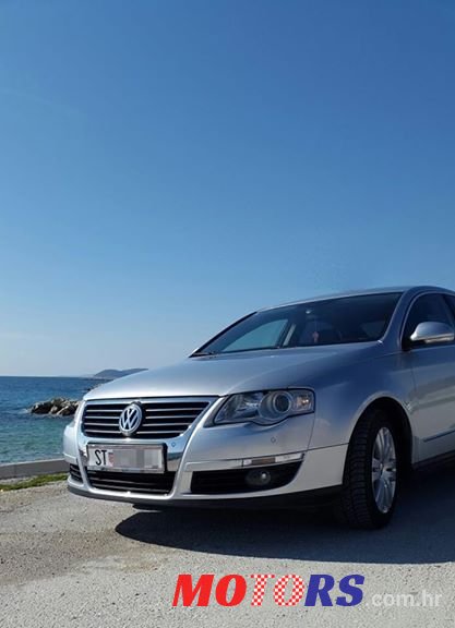 2007' Volkswagen Passat 2.0 TDI photo #2