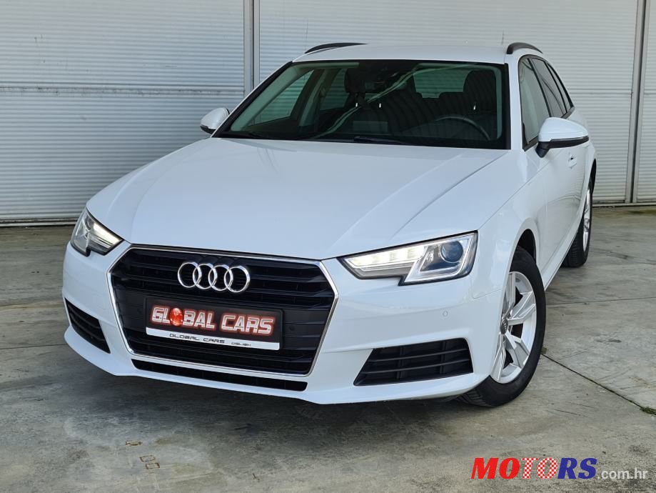 2018' Audi A4 Avant photo #2