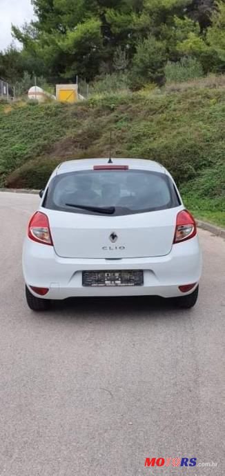 2010' Renault Clio 1,5 Dci photo #6