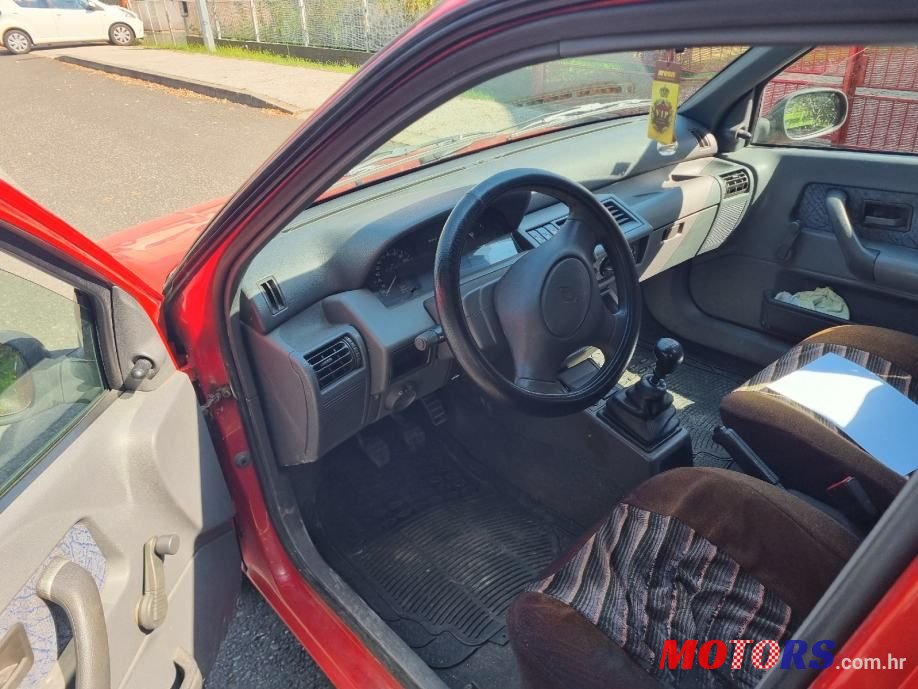 1998' Renault Clio 1,2 photo #2