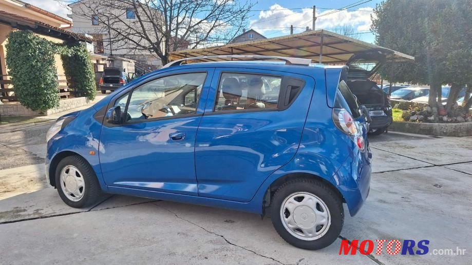 2010' Chevrolet Spark photo #4