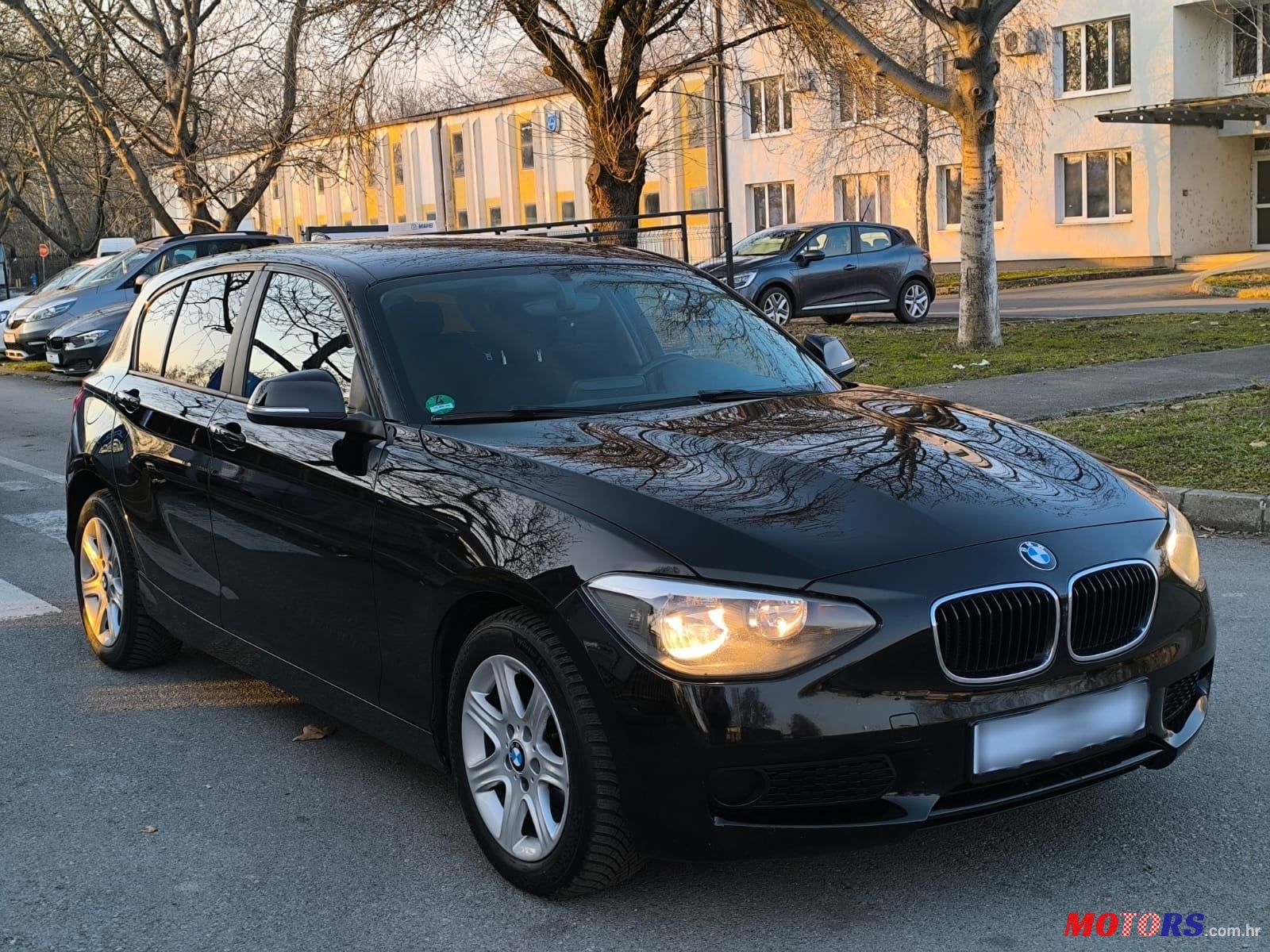 2013' BMW Serija 1 116D photo #1