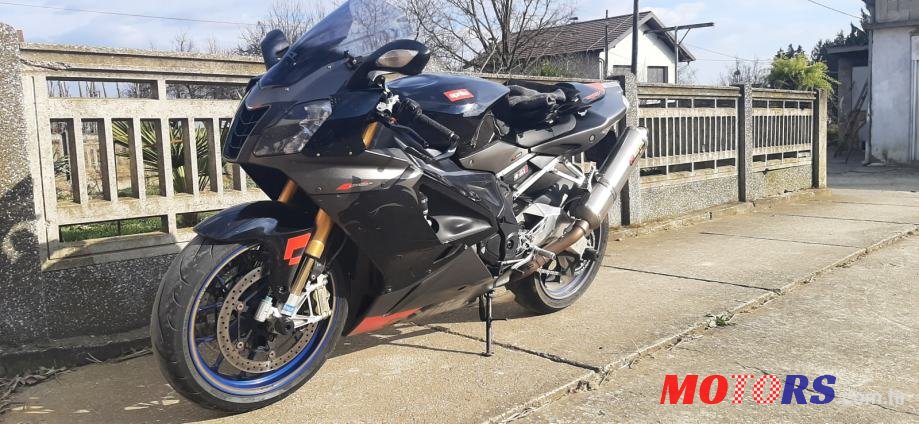 2006' Aprilia Rsv 1000R photo #1