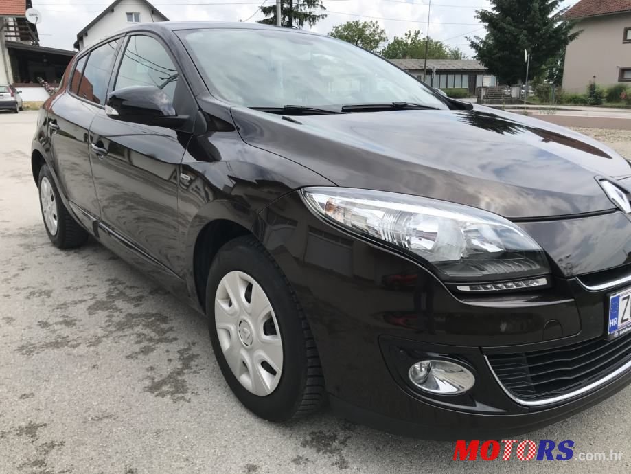 2013' Renault Megane photo #4