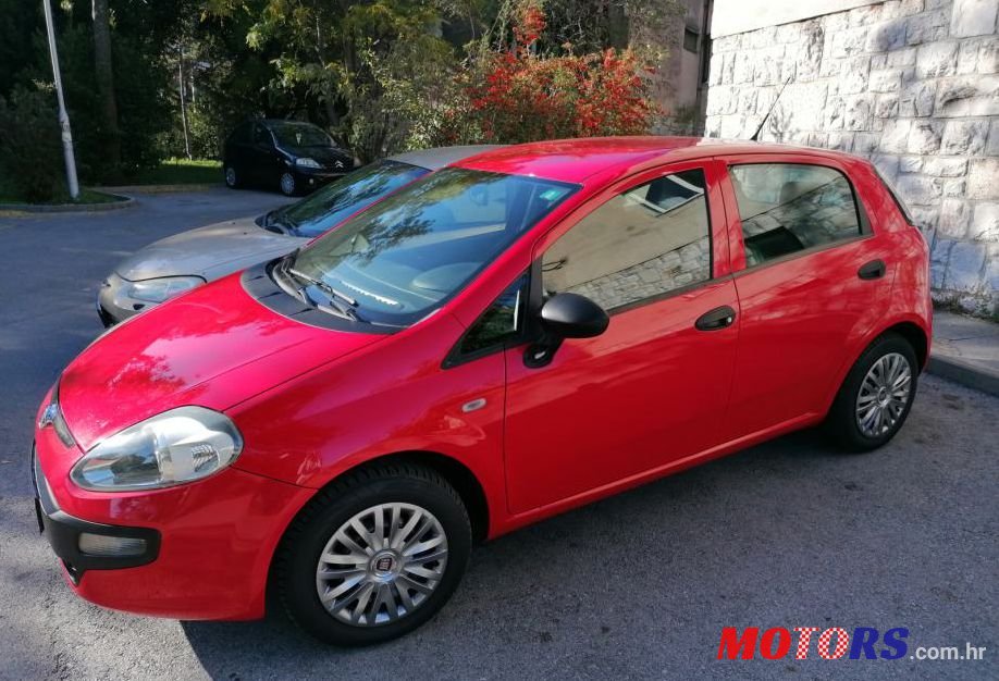 2010' Fiat Punto Evo Fiat Punto 1.4 Evo photo #1