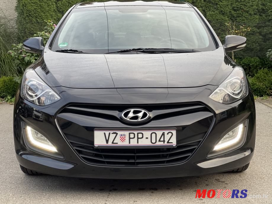 2013' Hyundai i30 photo #2