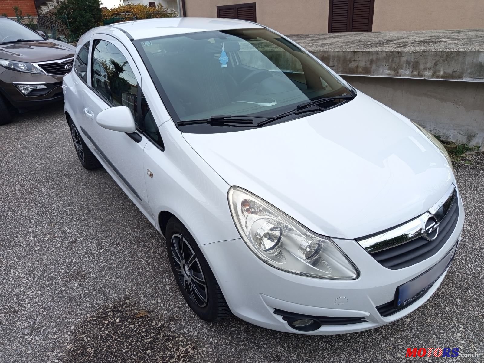 2008' Opel Corsa 1,2 16V photo #3