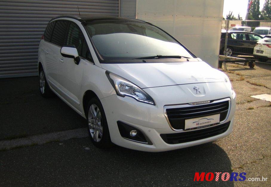 2017' Peugeot 5008 1,6 Bluehdi photo #1