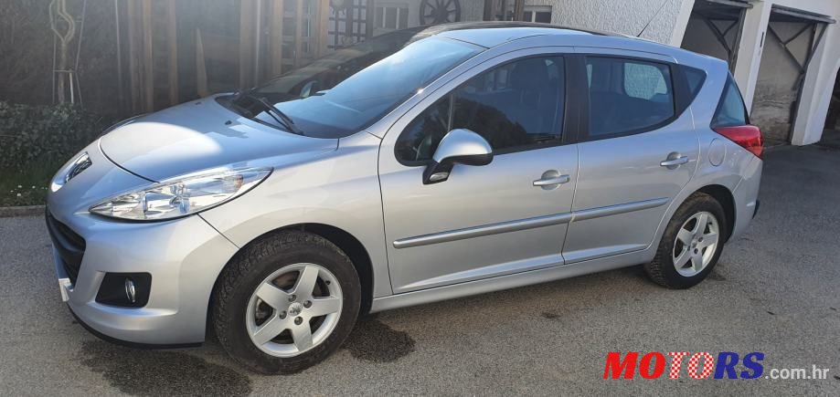 2012' Peugeot 207 Sw photo #5