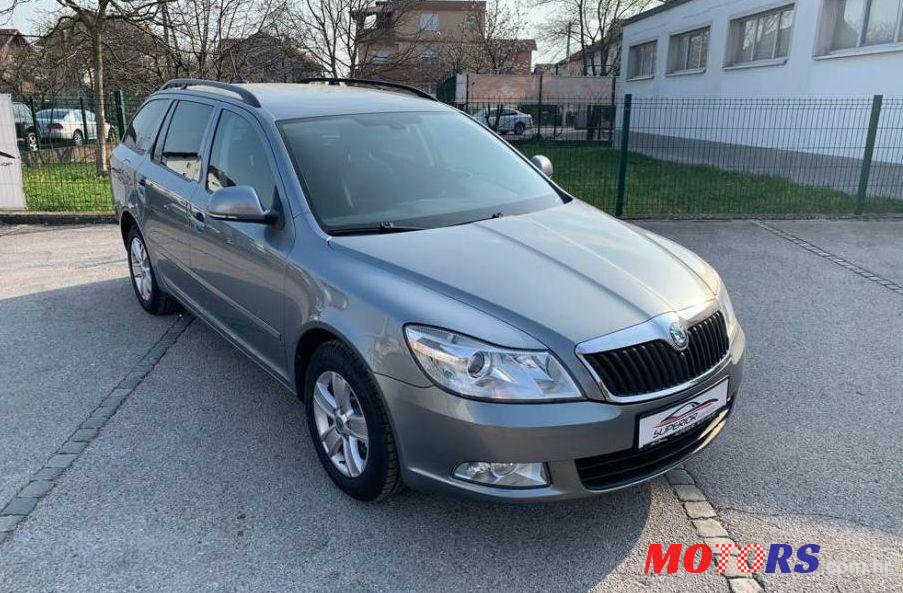 2012' Skoda Octavia Combi 1,6 Tdi photo #1