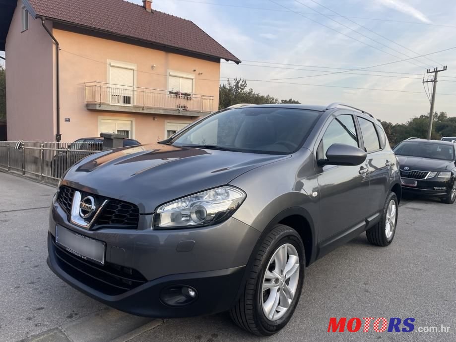 2013' Nissan Qashqai 1,6 Dci photo #1