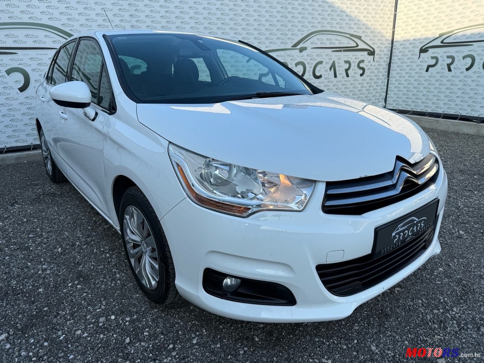 2012' Citroen C4 1,6 Hdi photo #4