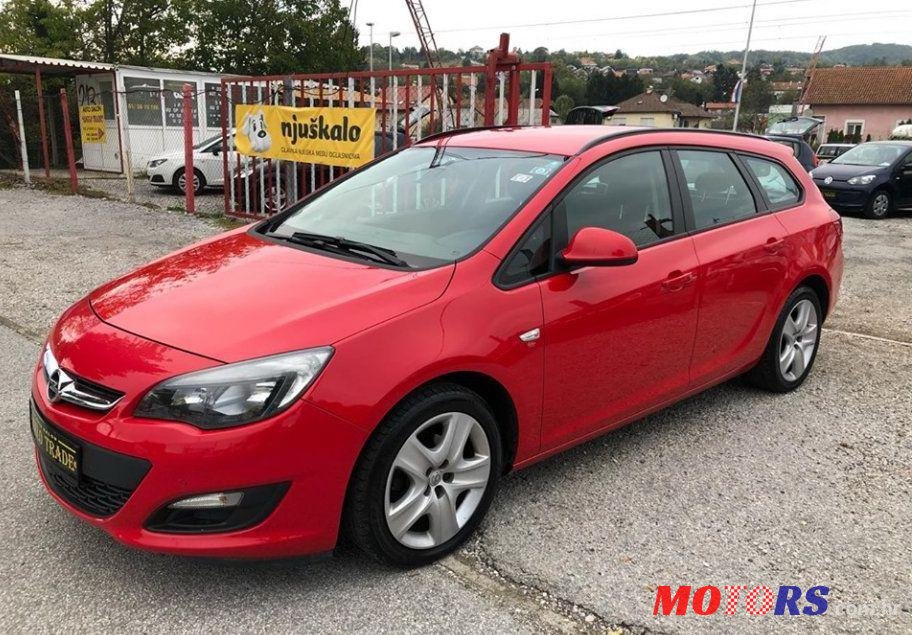 2013' Opel Astra 1,7 Cdti Classic photo #1