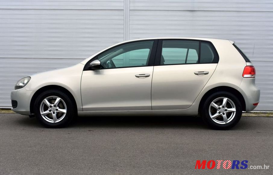 2009' Volkswagen Golf 6 1,6 photo #1