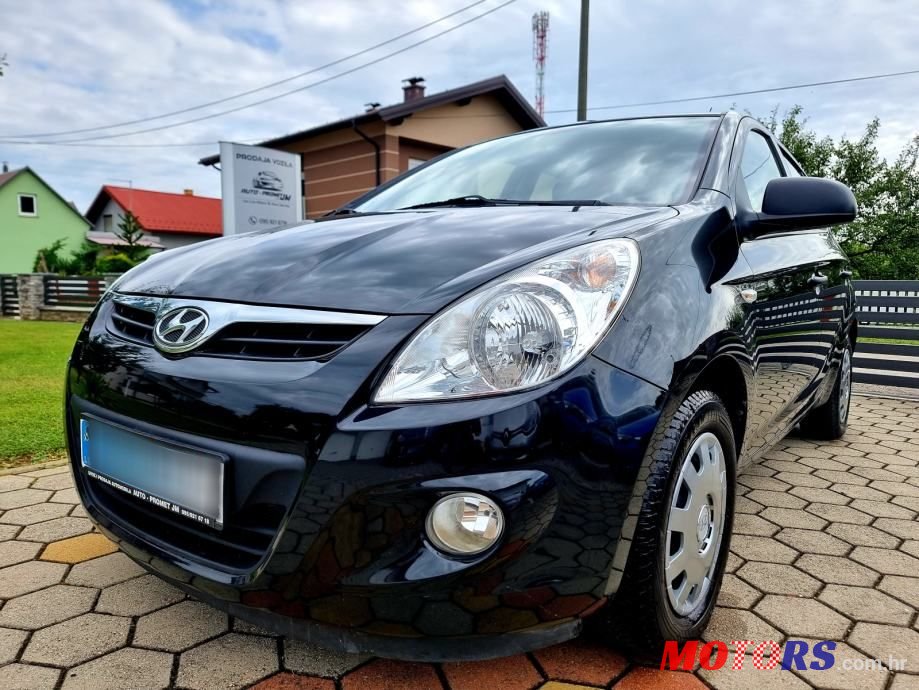 2011' Hyundai i20 1,2 photo #1