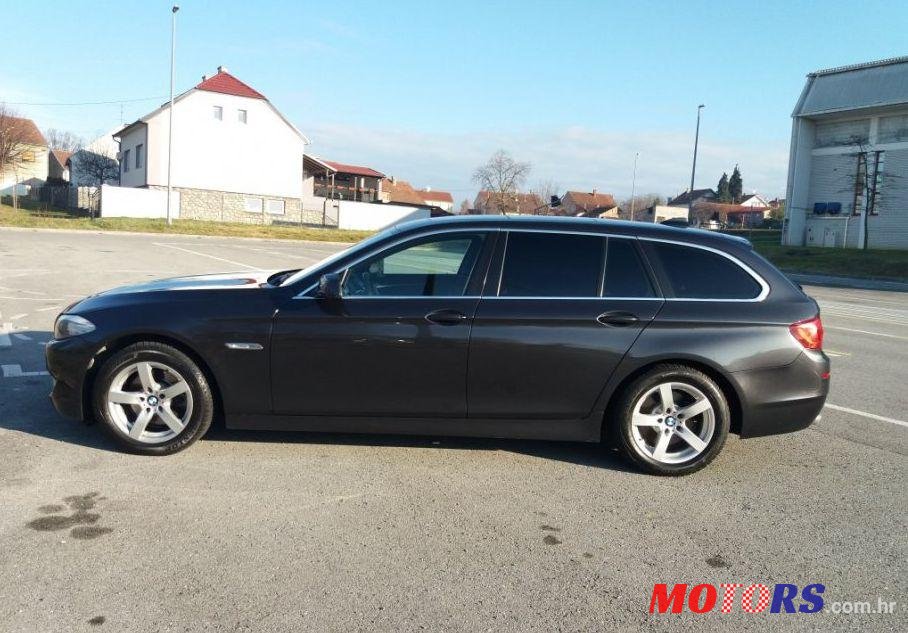 2011' BMW Serija 5 Touring 520D photo #1