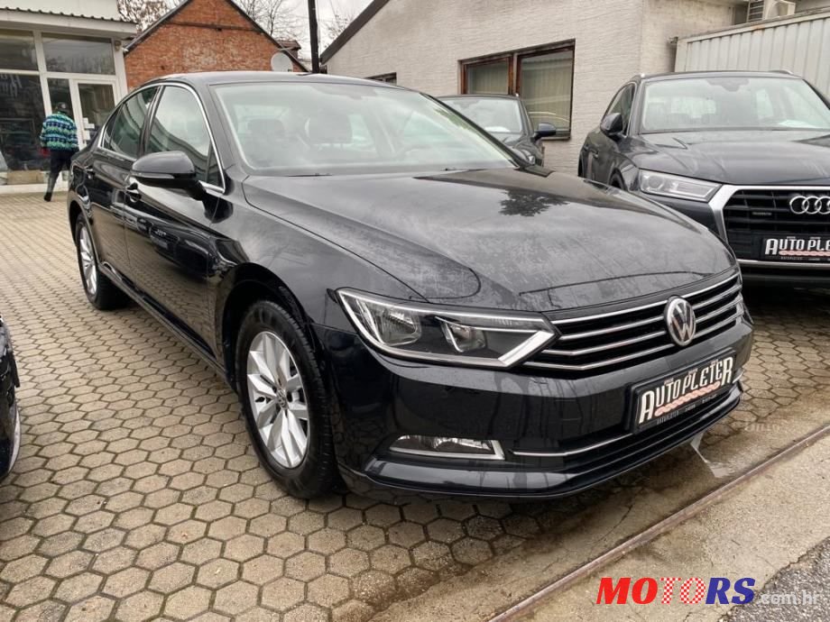 2018' Volkswagen Passat photo #3