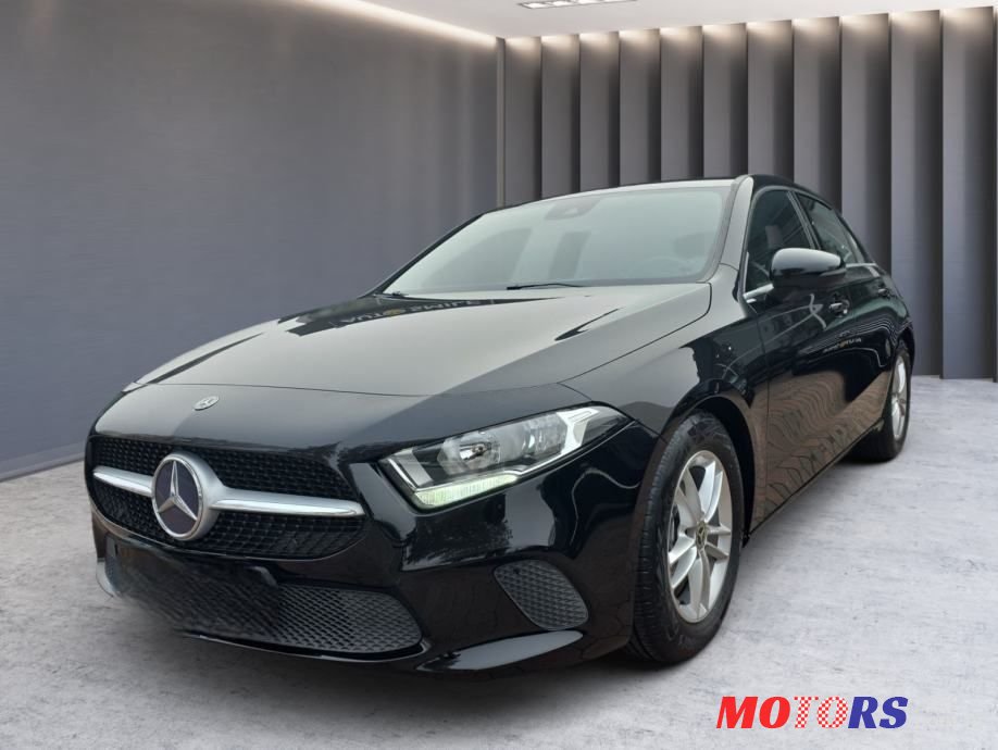 2018' Mercedes-Benz A-Klasa 180 D photo #2