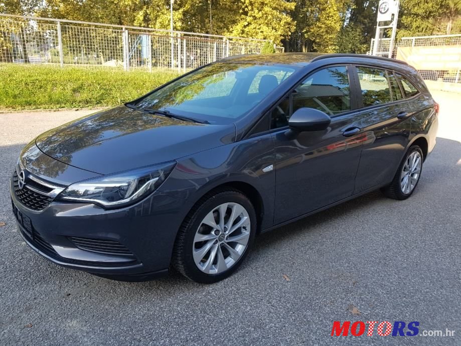 2016' Opel Astra Karavan photo #1
