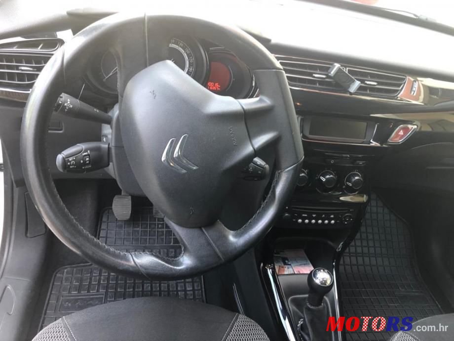 2015' Citroen C3 1,2 Vti photo #5