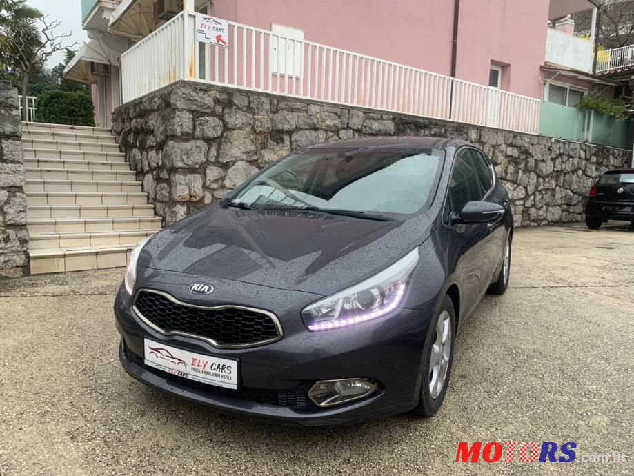 2013' Kia Ceed 1,6 Crdi Ex photo #2