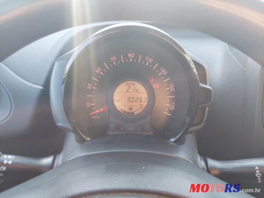 2016' Toyota Aygo 1,0 photo #6