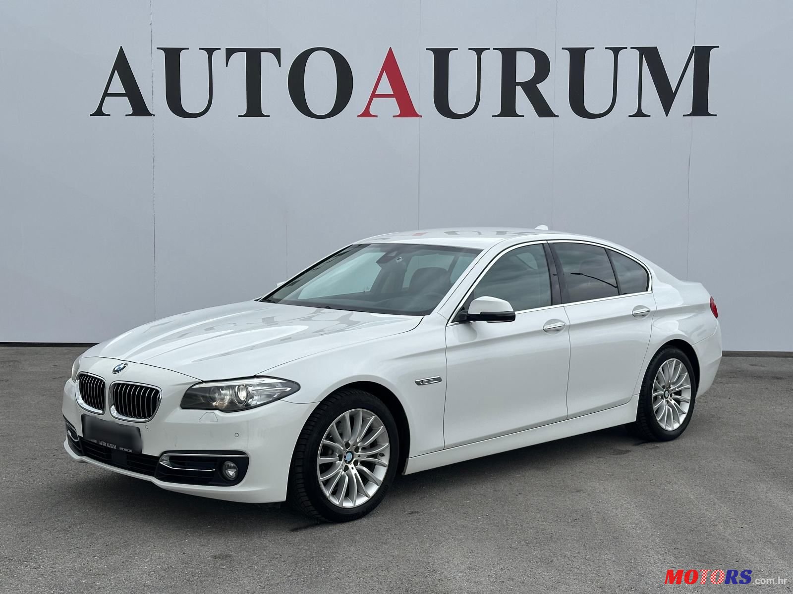 2014' BMW Serija 5 518D photo #1