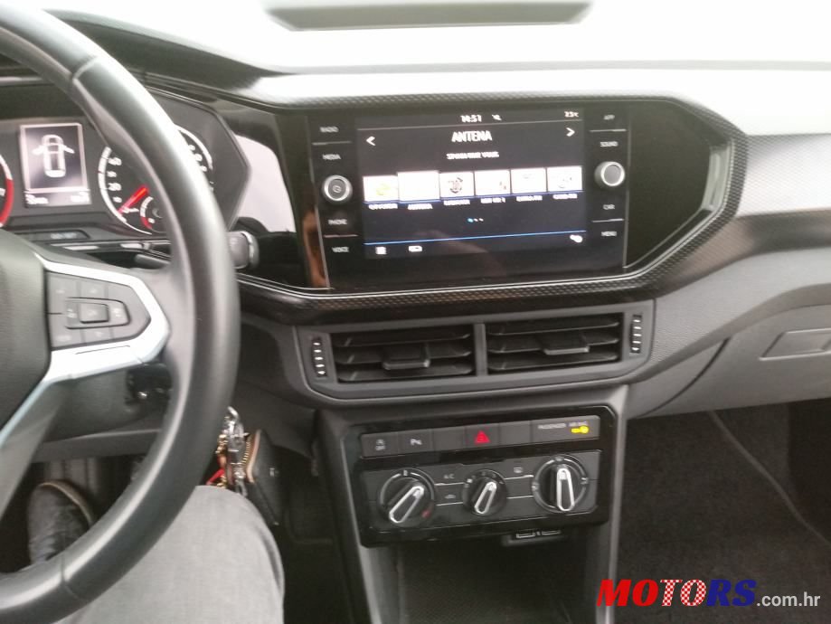 2019' Volkswagen T-Cross 1,0 Tsi photo #3